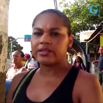 Passageiros tem dificuldades para conseguir ônibus na Grande Vitória