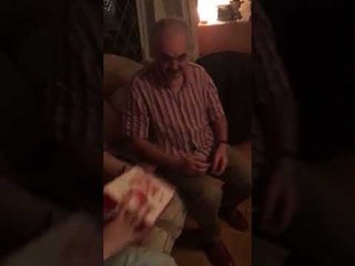 Télécharger la video: Irish Dad's Amazed Reaction to Christmas Gift of Taylor Swift Tickets