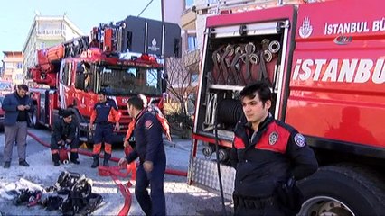 Gecekonduda çıkan yangından 7 yaşındaki çocuk böyle kurtarıldı