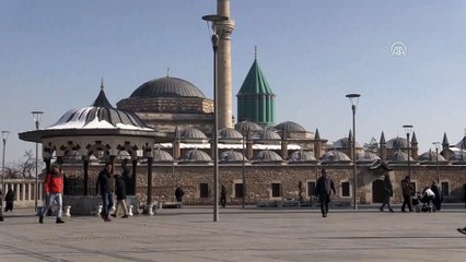 Uzakdoğulu turistler, AA'nın 'Yılın Fotoğrafları' oylaması için oy kullandı - KONYA