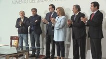 Gobierno, patronal y sindicatos firman en Moncloa la subida del salario mínimo