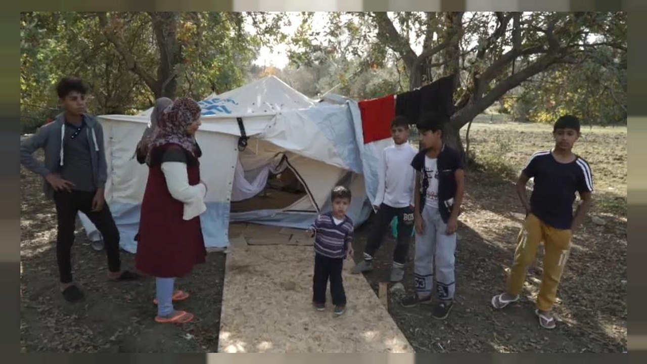 Flüchtlingsfamilie auf Chios: 'Wir haben auf einem Feld gelebt'