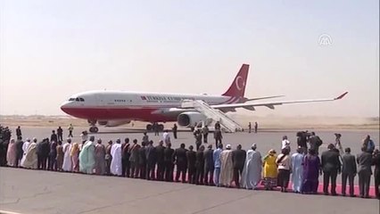 Cumhurbaşkanı Erdoğan Çad'da - Karşılama Töreni - Encemine