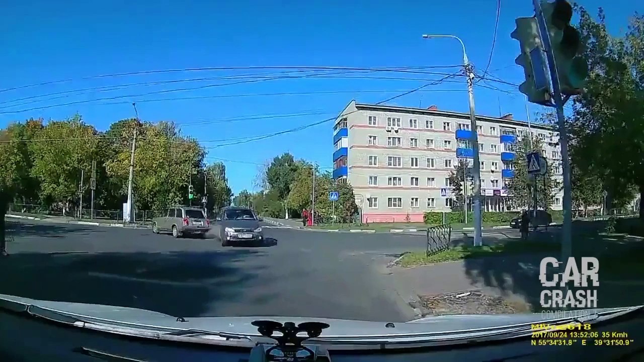 Car Crash Compilation 110
