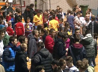 Nagrade najuspešnijim borskim sportistima na žurci u patikama, 26. decembar 2017 (RTV Bor)