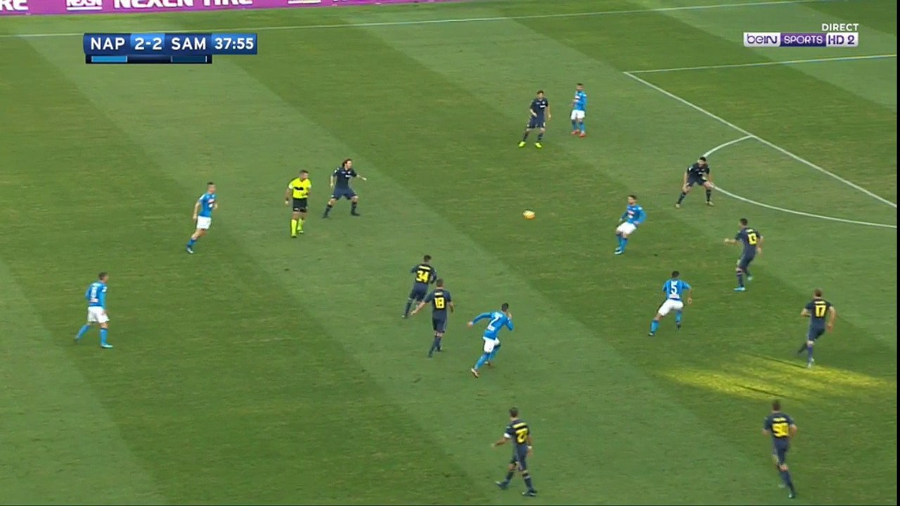 VÍDEO: Hamsik marca e ultrapassa Maradona