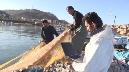 Doğu Karadenizli Balıkçılar, Aa'nın "Yılın Fotoğrafları" Oylamasına Katıldı