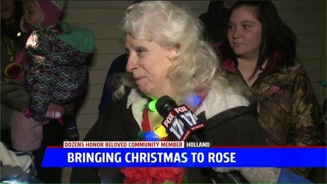 Community Surprises Former Walgreens Employee With Christmas Carols