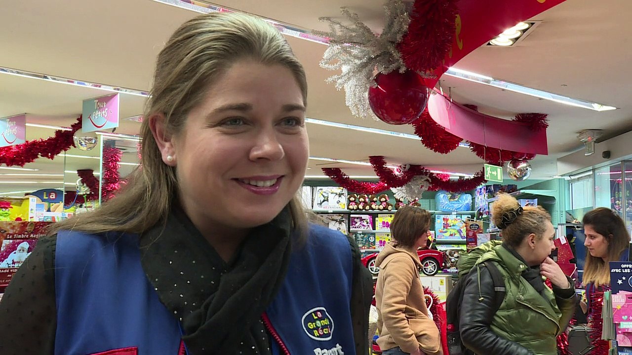 Revendre ses cadeaux de Noël: un phénomène en hausse constante - Vidéo 