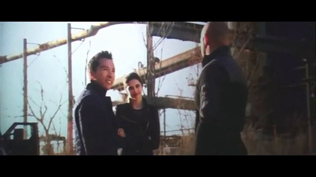 Deepika Padukone kissing !!!