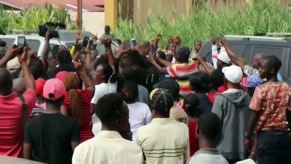 Liberya'da devlet başkanlığı seçiminin ikinci turu - Başkan adayı George Weah oyunu kullandı - MONROVIA