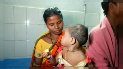 Bimba cade nel pozzo: salvata