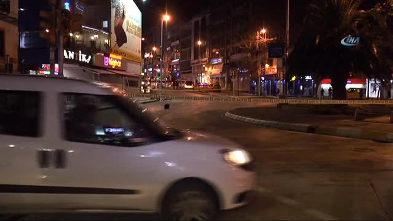 Üsküdar'da Yol Ortasına Bırakılan Çanta Paniğe Yol Açtı