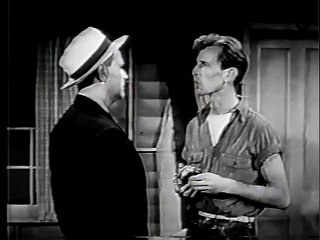 Crunch & Des S01E20: Epic Shipwreck Adventure 🚢