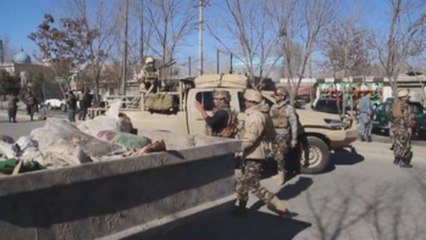 Al menos 40 muertos en un atentado suicida en una escuela coránica en Kabul