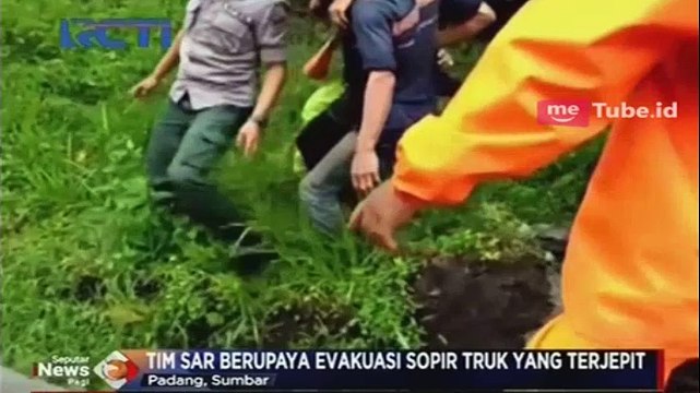 Kelebihan Muatan, Truk Tak Kuat Nanjak hingga Terbalik
