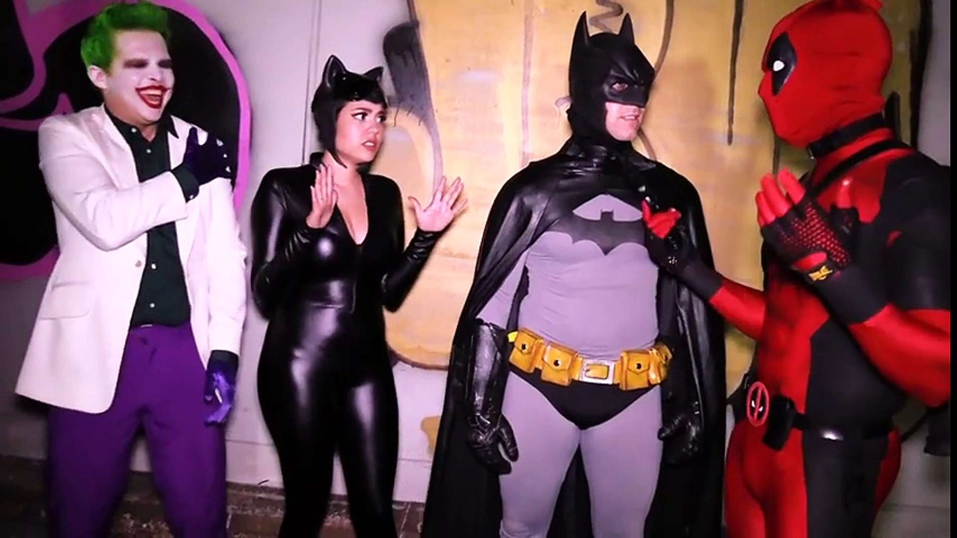 Batman Vs Deadpool With Joker Catwoman Superheroes Spiderman Superman Frozen Elsa Joker Video Dailymotion
