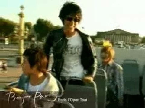 Bonjour - Yunho - Everybody put your hands up)