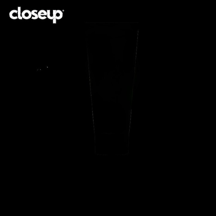 Closeup Premium teaser