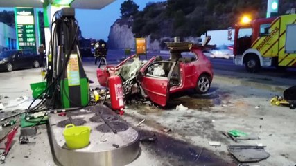Varios testigos vieron cómo Andrea subió forzada al coche de su expareja, que minutos después impactaba contra la gasolinera