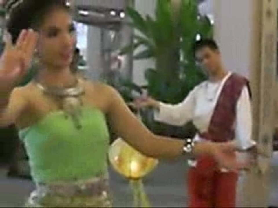 Thai-dance @Night-Bazaar, ChiangMai