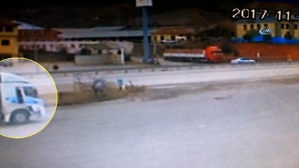 250 Bin TL'lik emanet sıvı yağı satmaya çalışan 2 kişi Tosya'da yakalandı