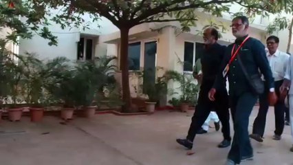 ரஜினியின் ஸ்டைல் வாக்கிங்-வீடியோ