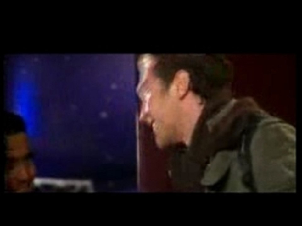 DELIRES A L ENTREE D UNE BOITE DE NUIT