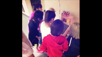 소녀시대 SNSD 少女时代 게임하는 멤버들 gaming