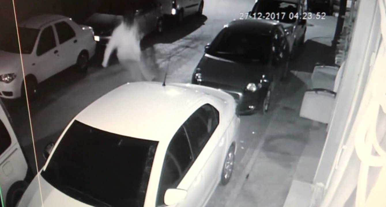 Saldırganlar Güzellik Merkezini Taradı, Kamera Anbean Kaydetti