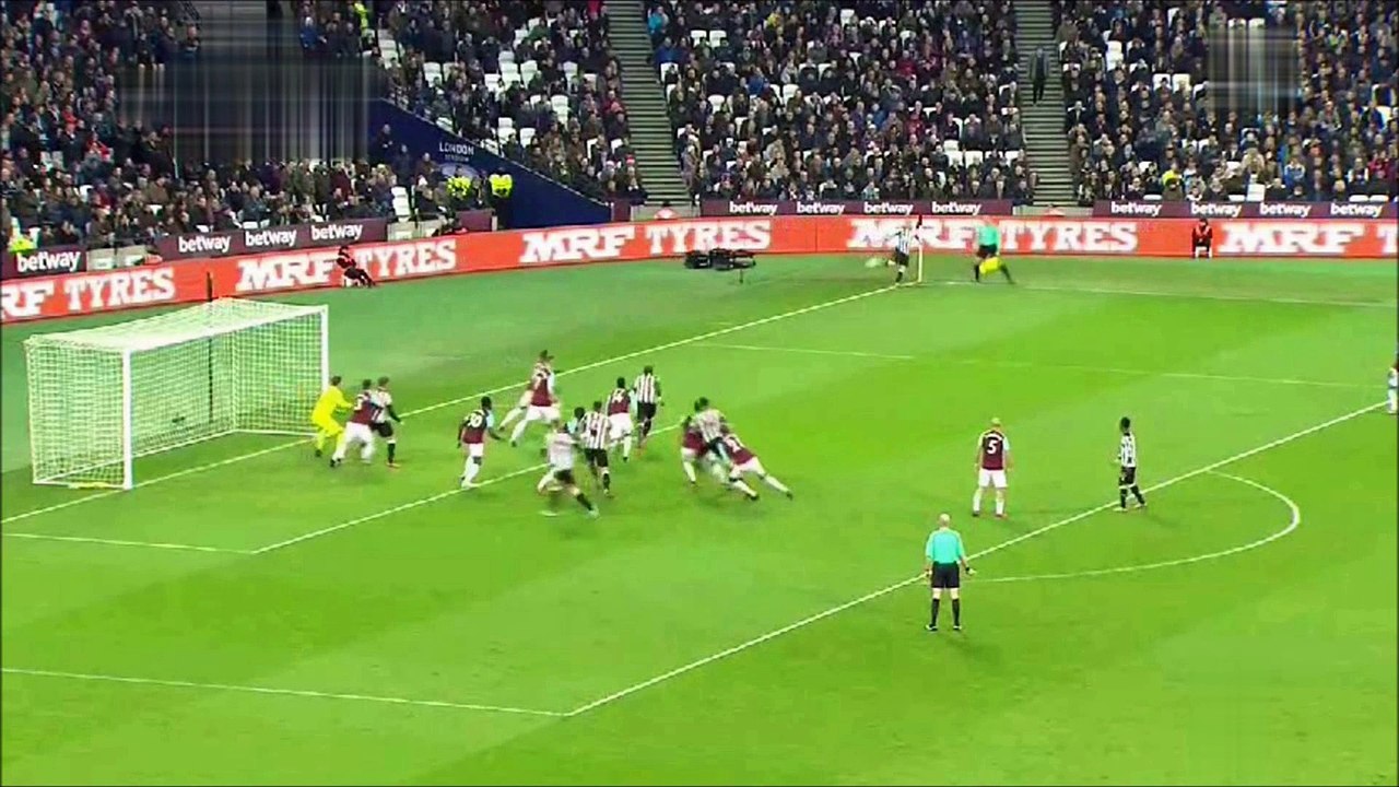 Matt Ritchie Vs West Ham (Away) Dec (17/18)