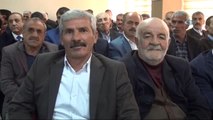 Diyarbakır Valisi Güzeloğlu, Silvan'da Muhtarlarla Bir Araya Geldi