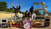 Le mega-tube de Nirvana parfaitement interprété avec des jouets d'enfants