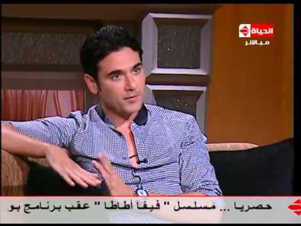 بوضوح - الإكسلانس # أحمد عز فى أول رد على إشاعة حقنه لـ البوتكس فى أول ظهور "ربنا ما بيضحكش عليه"