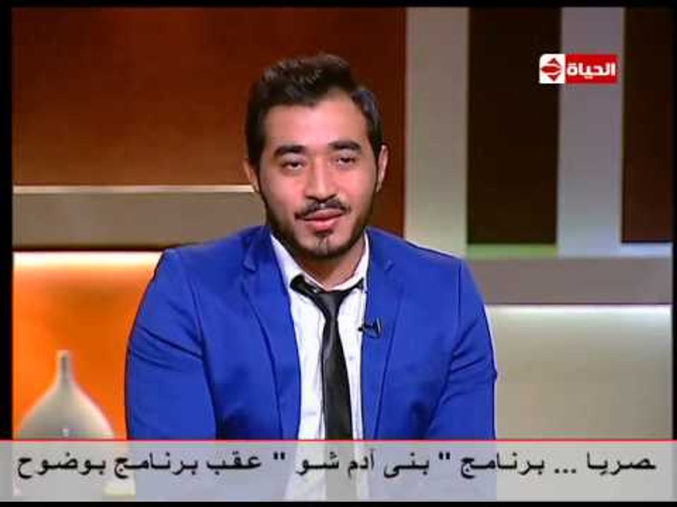 بوضوح - أكثر رد ديمقراطي ستسمعه عن المهرجانات الشعبية من المطرب " أحمد بتشان "