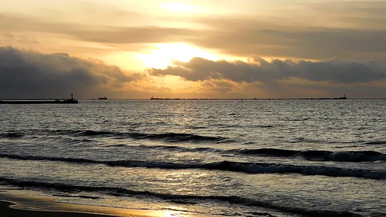 Закат на море зимой