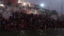 Varanasi early morning, bathing on the River Ganga (aka Ganges) (1)