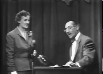 You Bet Your Life! GROUCHO MARX Secret word: Hand (5)