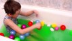 Learn Numbers 1-10 for toddlers in Bath ! Numbers Counting to 10 with Ball Pit Balls-i-4ZgX2b-j