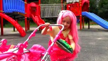 Learn colors Baby Bad babies fight  Bad kid steals chips to crying baby - Johny Jo
