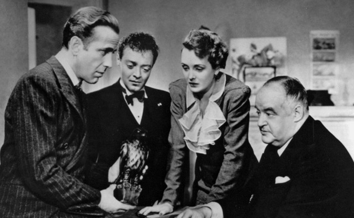 Lauren Bacall recuerda "El halcón maltés" (Lauren Bacall remembers "The Maltese Falcon")