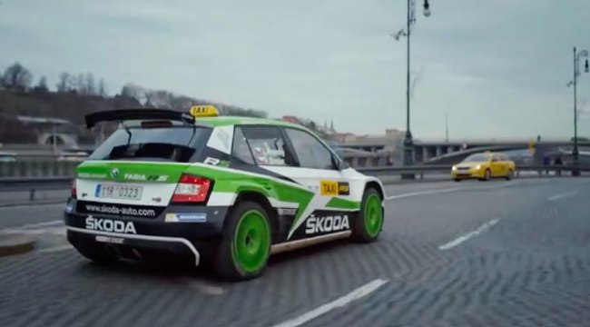 VÍDEO: Alucina con este taxi para Nochevieja