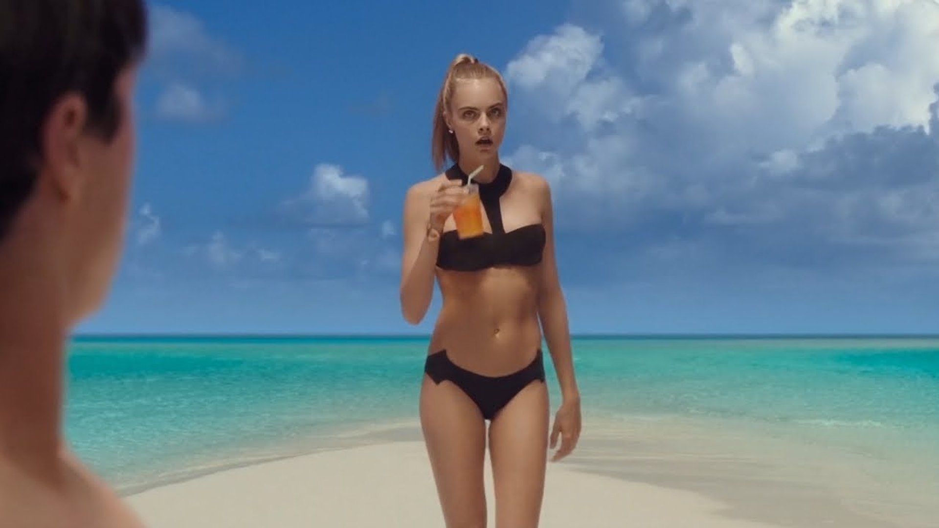 VALERIAN bikini beach scene - Cara Delevingne - Vidéo Dailymotion