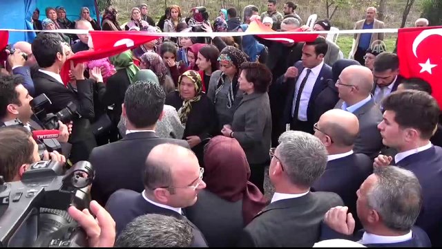 Bakan Kaya, şehit Piyade Uzman Çavuş Seyfettin Orkun Çil'in ailesini ziyaret etti - ADANA