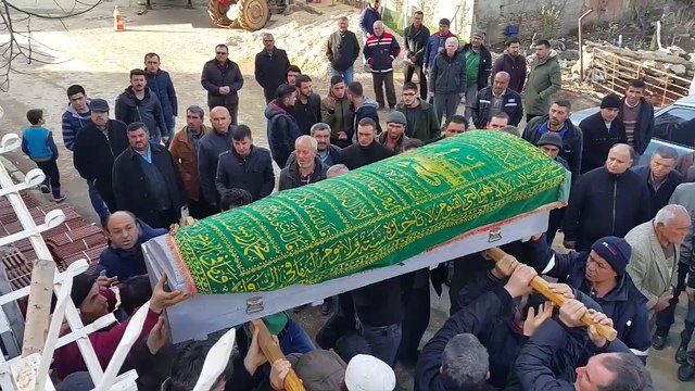 Sobadan sızan gazdan zehirlenen baba ve oğlunun cenazeleri toprağa verildi - MANİSA