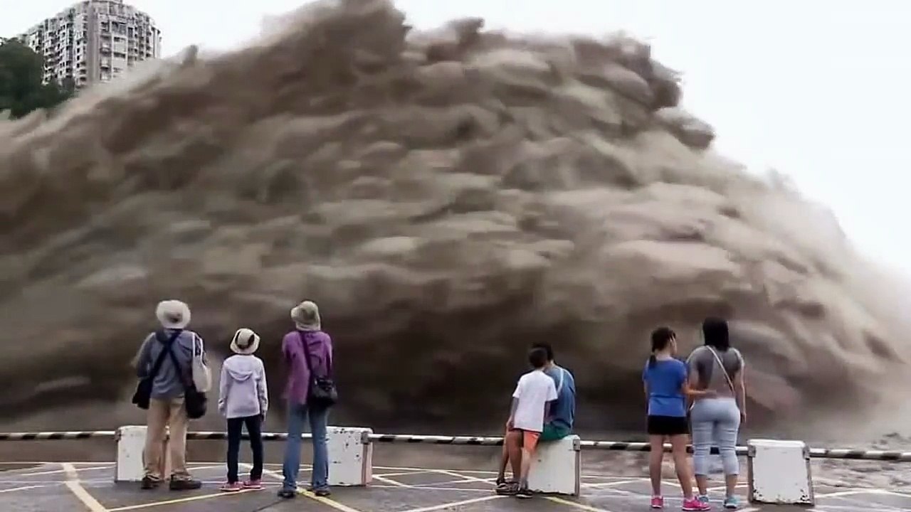 Spettacolari aperture di DIGHE