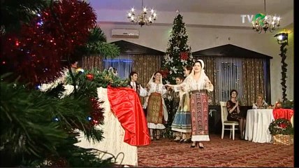 Simona Dinescu - Hai, la hora, hai (Popasuri folclorice - TVR 3 - 27.12.2017)