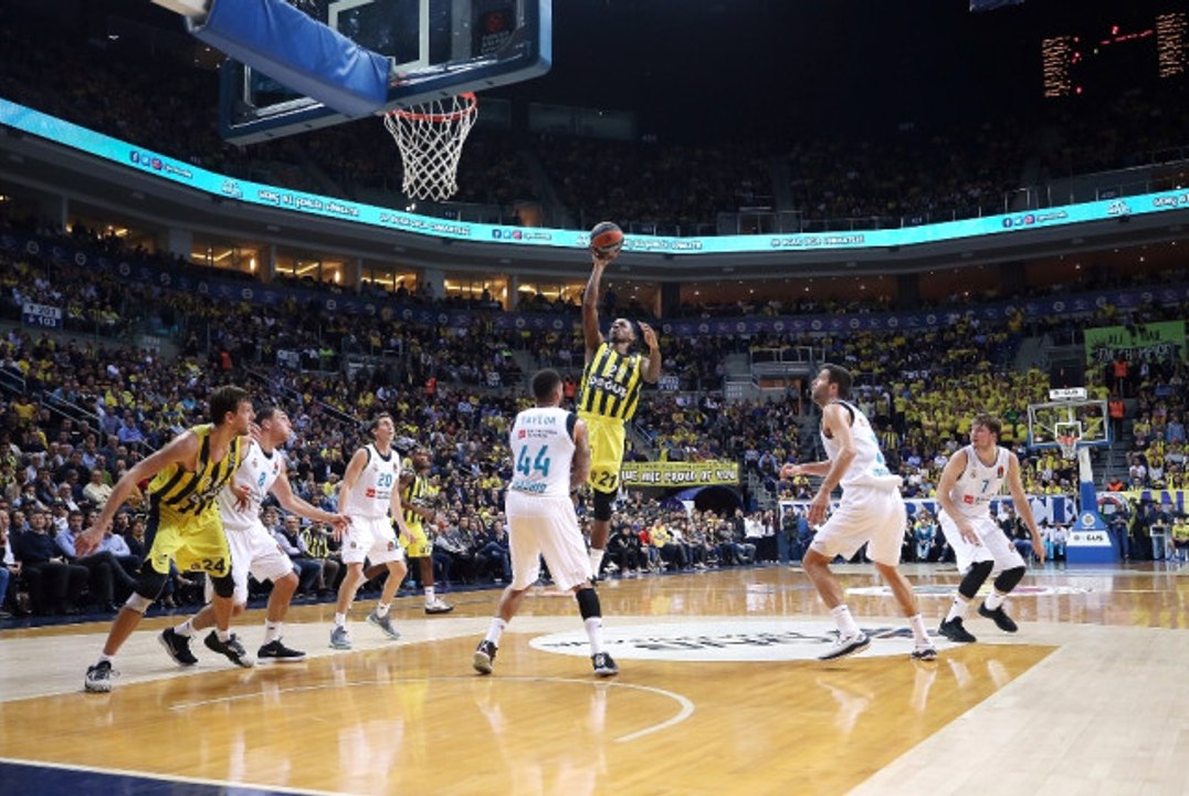 Fenerbahçe Evinde Kaybetti