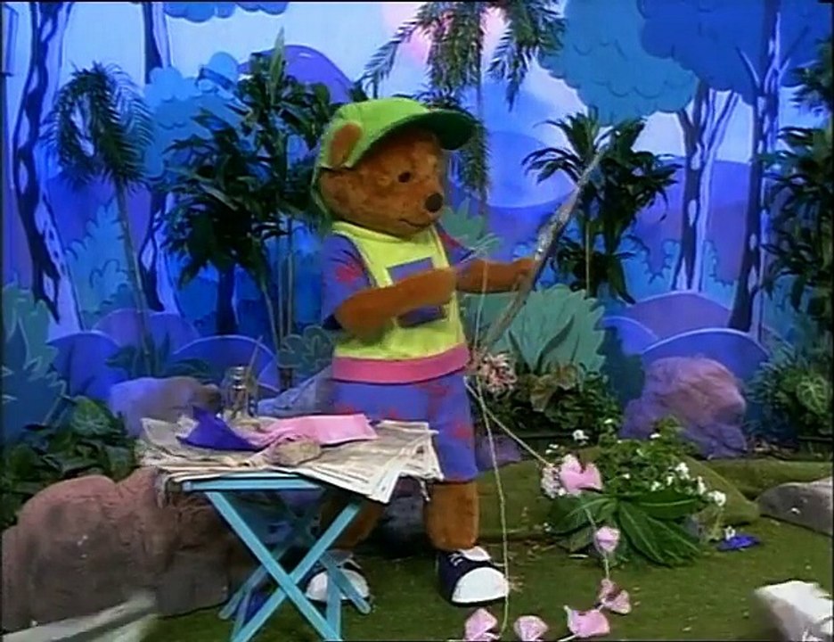 Bananer I Pyjamas S02E01 Fin