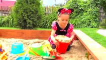 Learn Colors with Color Shovel Toys Finger Family Song Play with Shovels on Playground Family F
